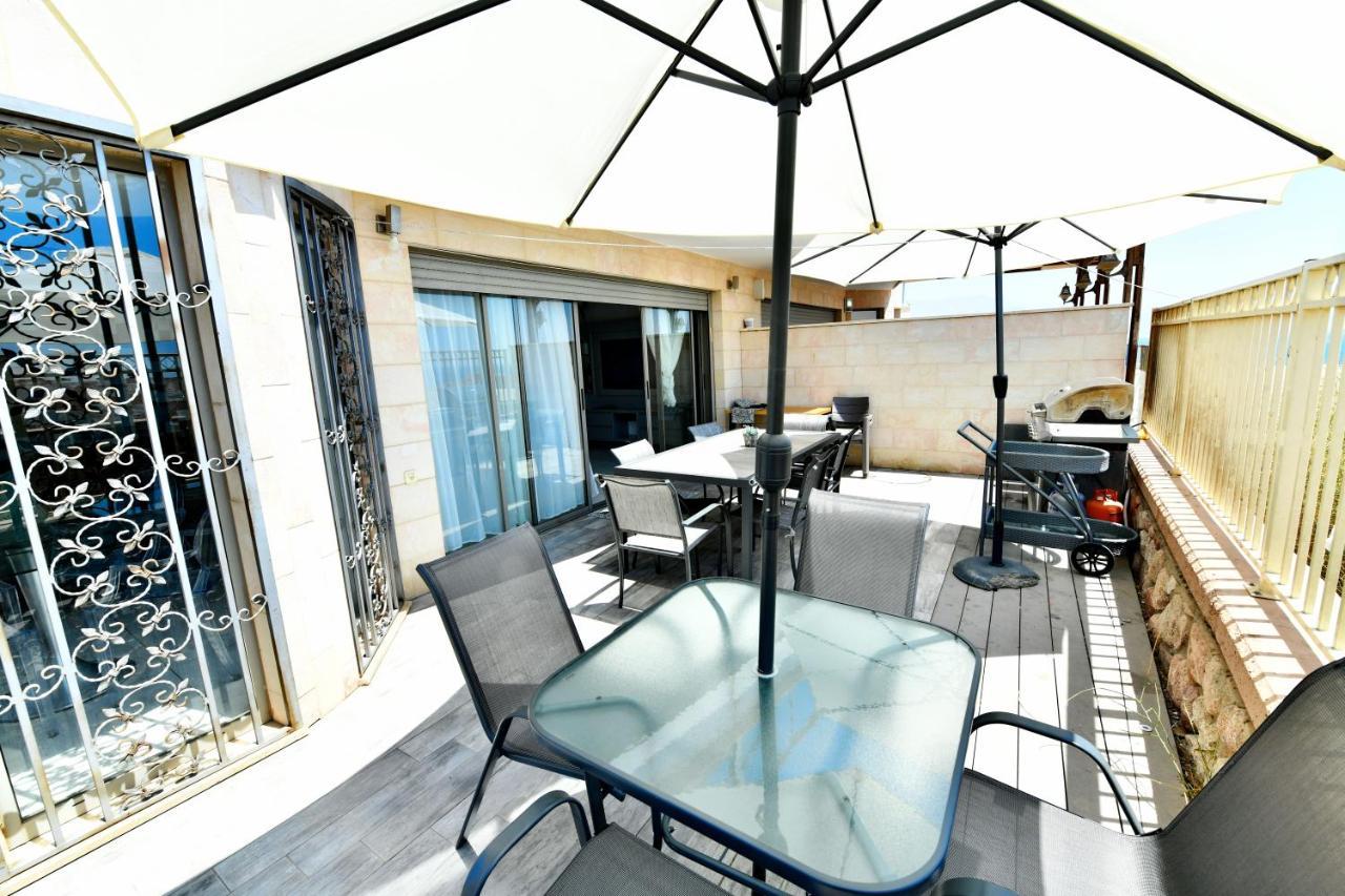 Ferienwohnung YalaRent Oasis Garden - Families only Eilat Exterior foto